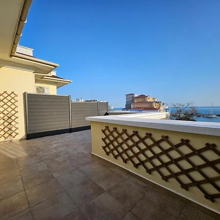 Апартамент Exotic Sea-view *